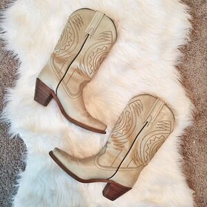 FRYE Cowgirl Boots Vintage ( fits 9.5 - 10 )